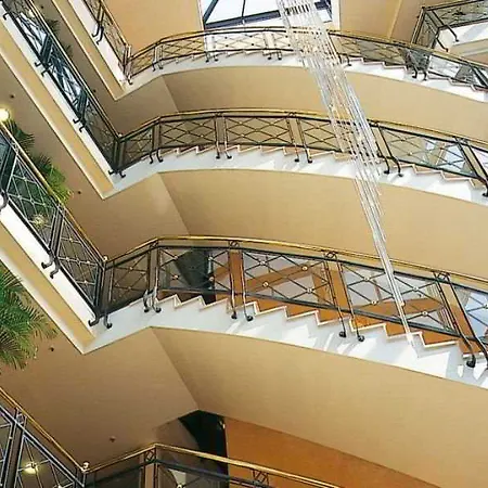 Victor's Residenz-hotel Hotel 4*