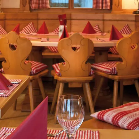 Victor's Residenz-hotel Hotel 4*
